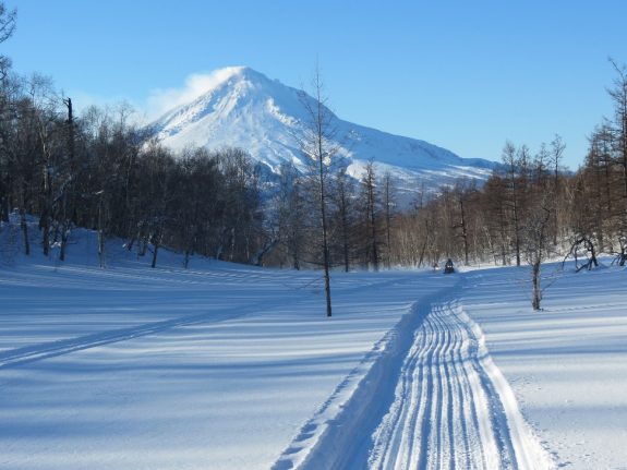 Why Join a Snowmobiling Club? - Rockymountainsnowmobile.com