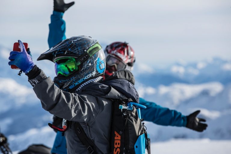 What Should You Wear Snowmobiling? | RockyMountains