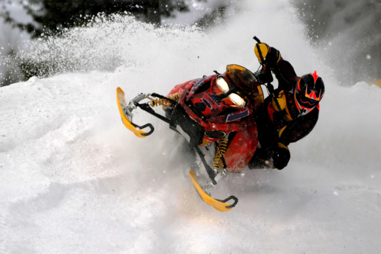 Things to Keep in Mind While Snowmobiling - Utah